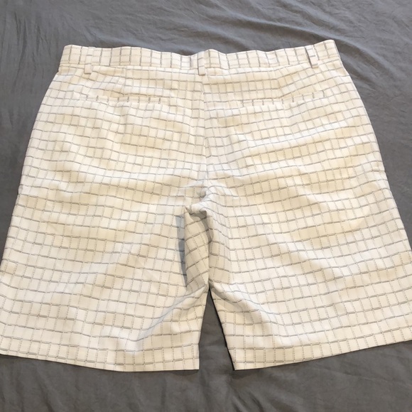 Alfani Shorts -34 - Picture 3 of 3